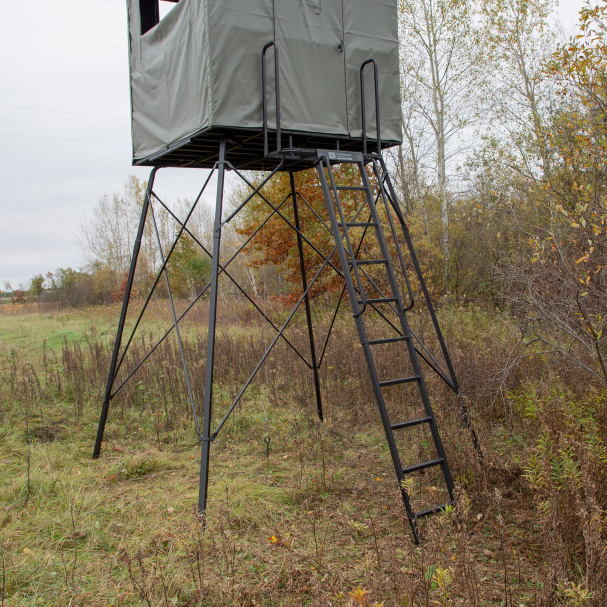 Landmark™ 600 Tower & Shooting House Combo