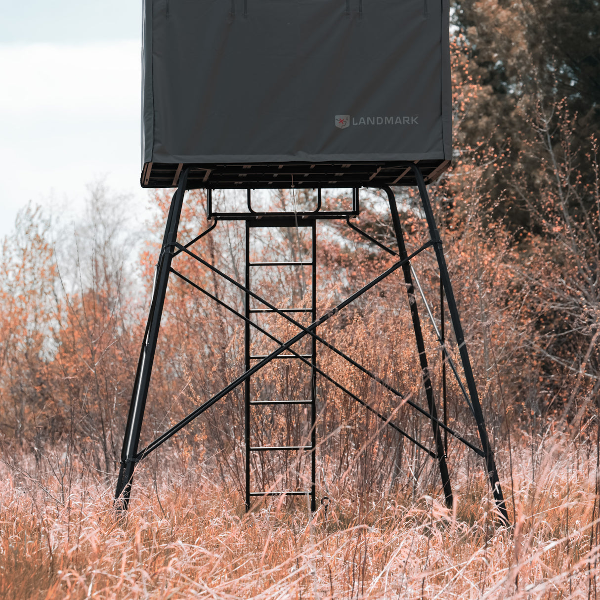 Landmark™ 550 – 8' Tower