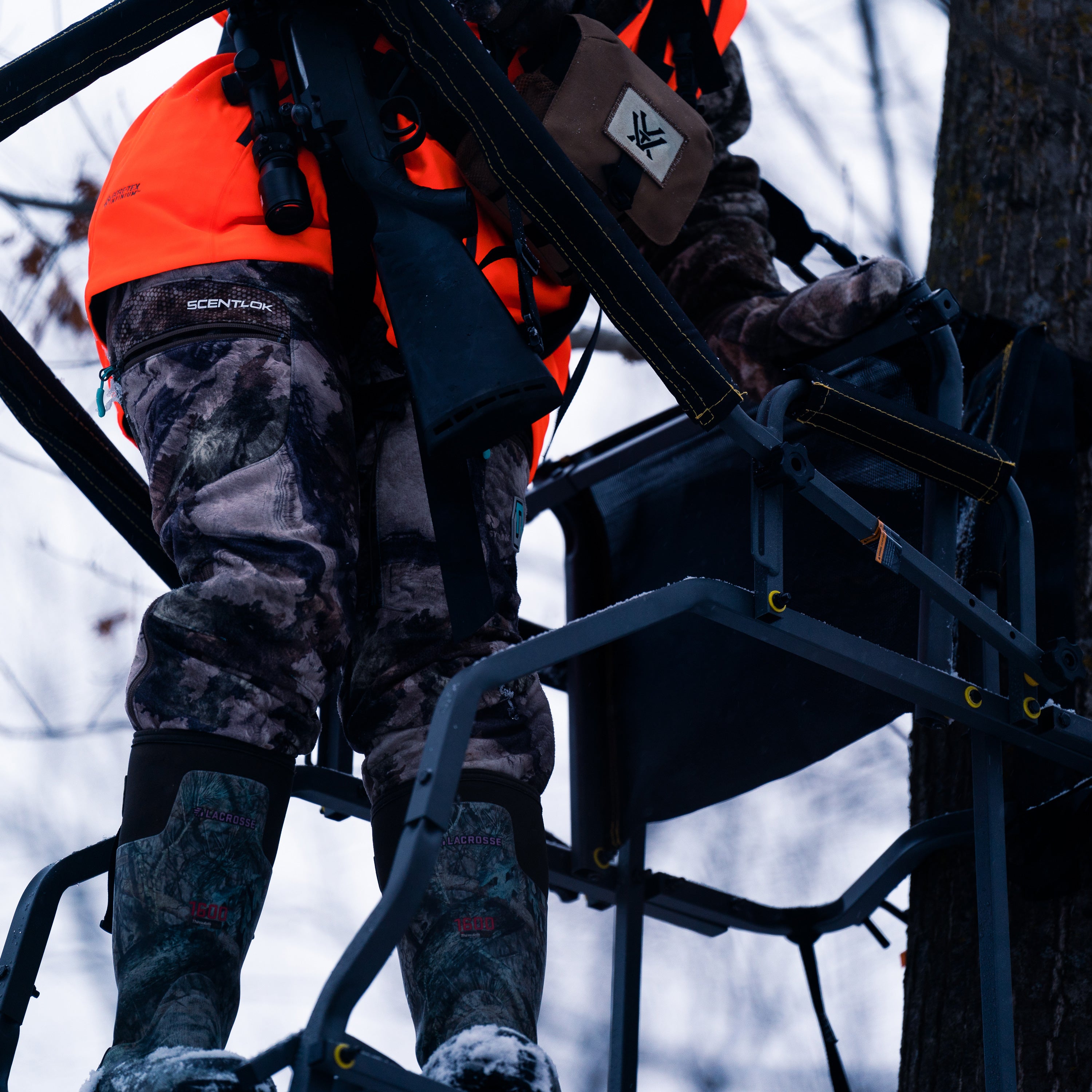 Rivers Edge® RE656 Retreat™ 1-Man Ladder Stand – Rivers Edge